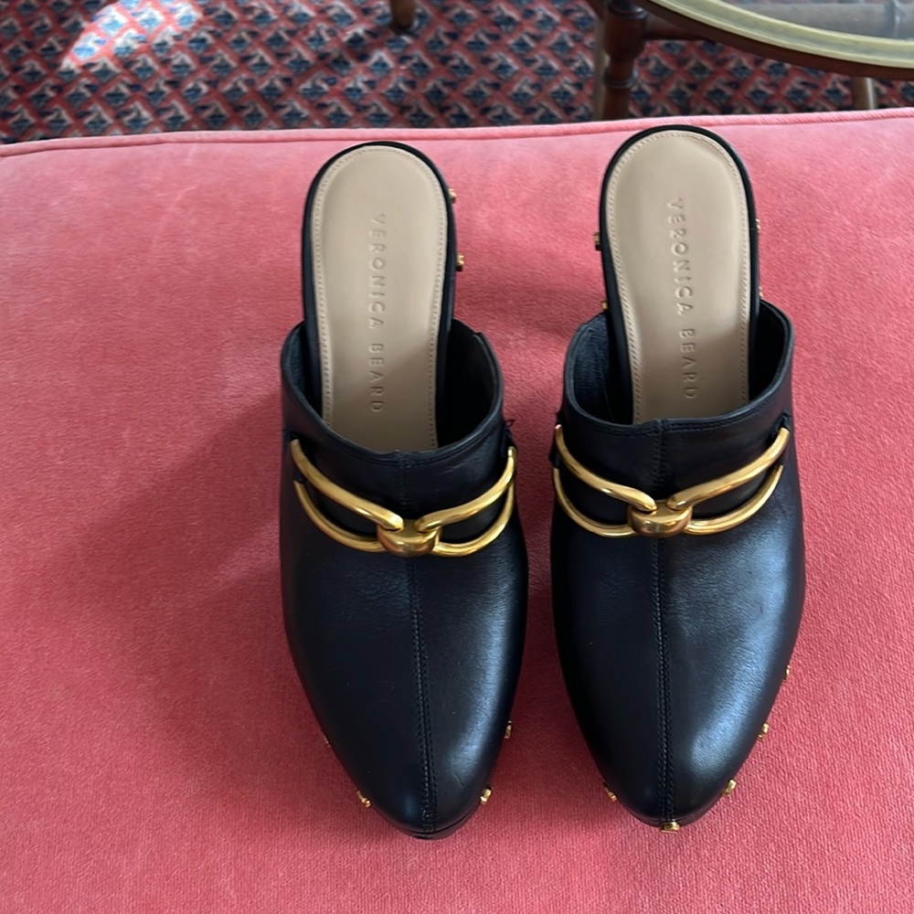 Veronica Beard black leather clogs